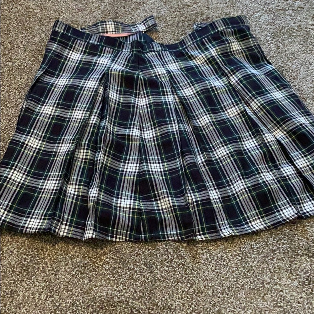 Plaid skirt never worn